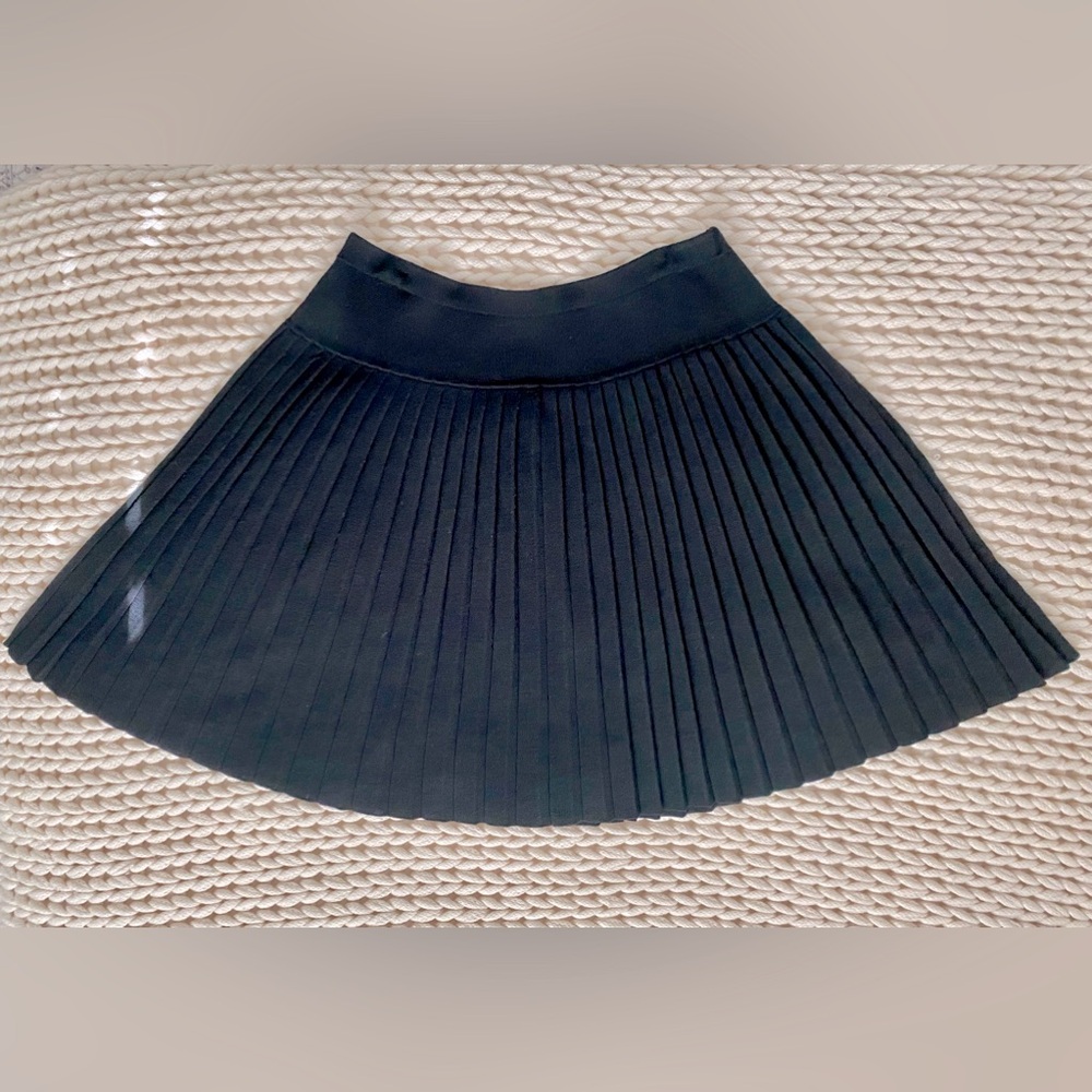 Brooks Brothers merino wool pleated skirt